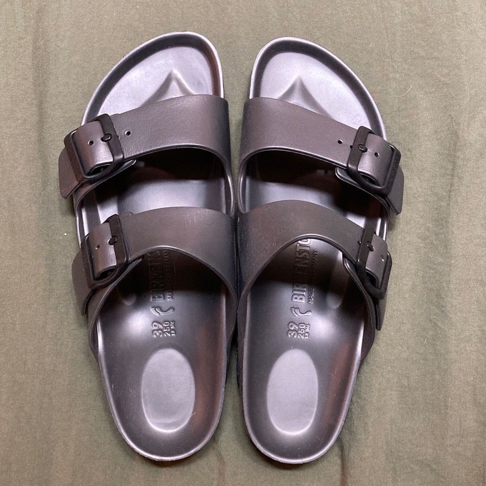 Birkenstock Metallic Silver Arizona Sandals